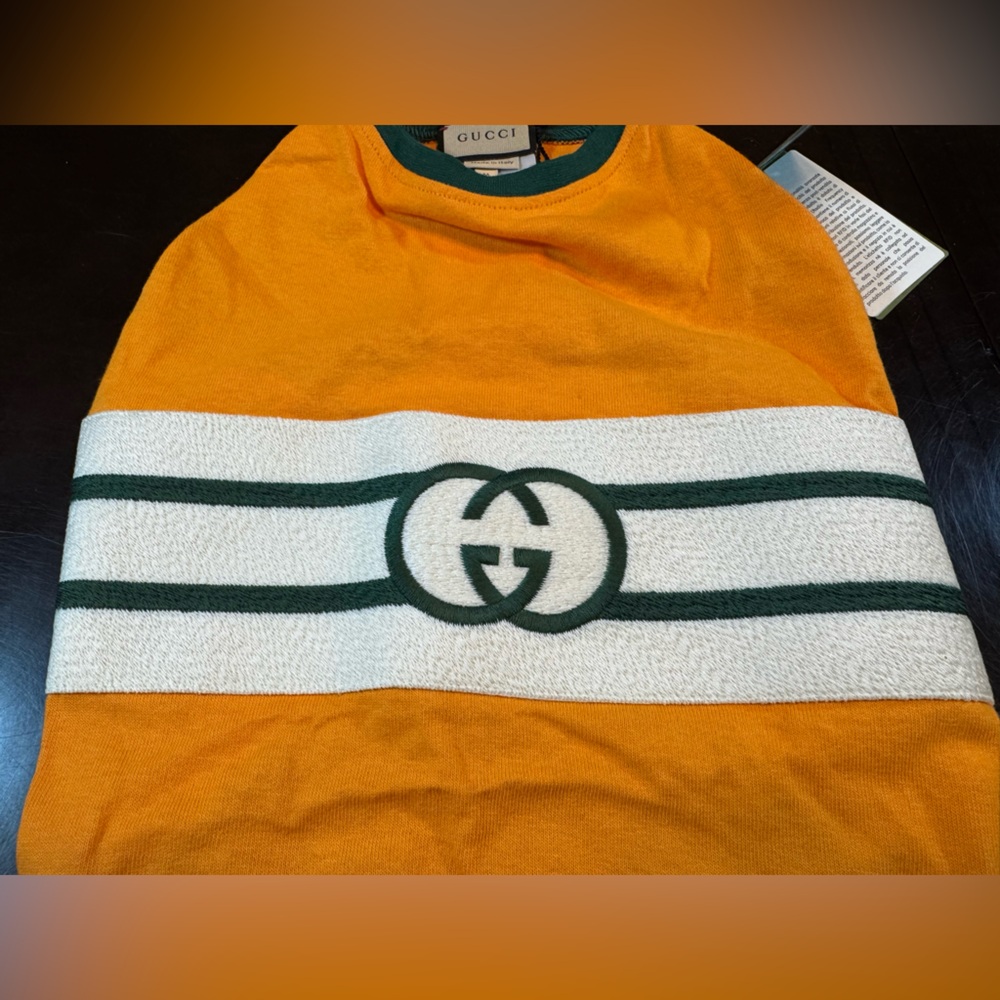 New Authentic Gucci GG Logo Dog Shirt Clothes Gold Green Size M - Picture 2 of 10